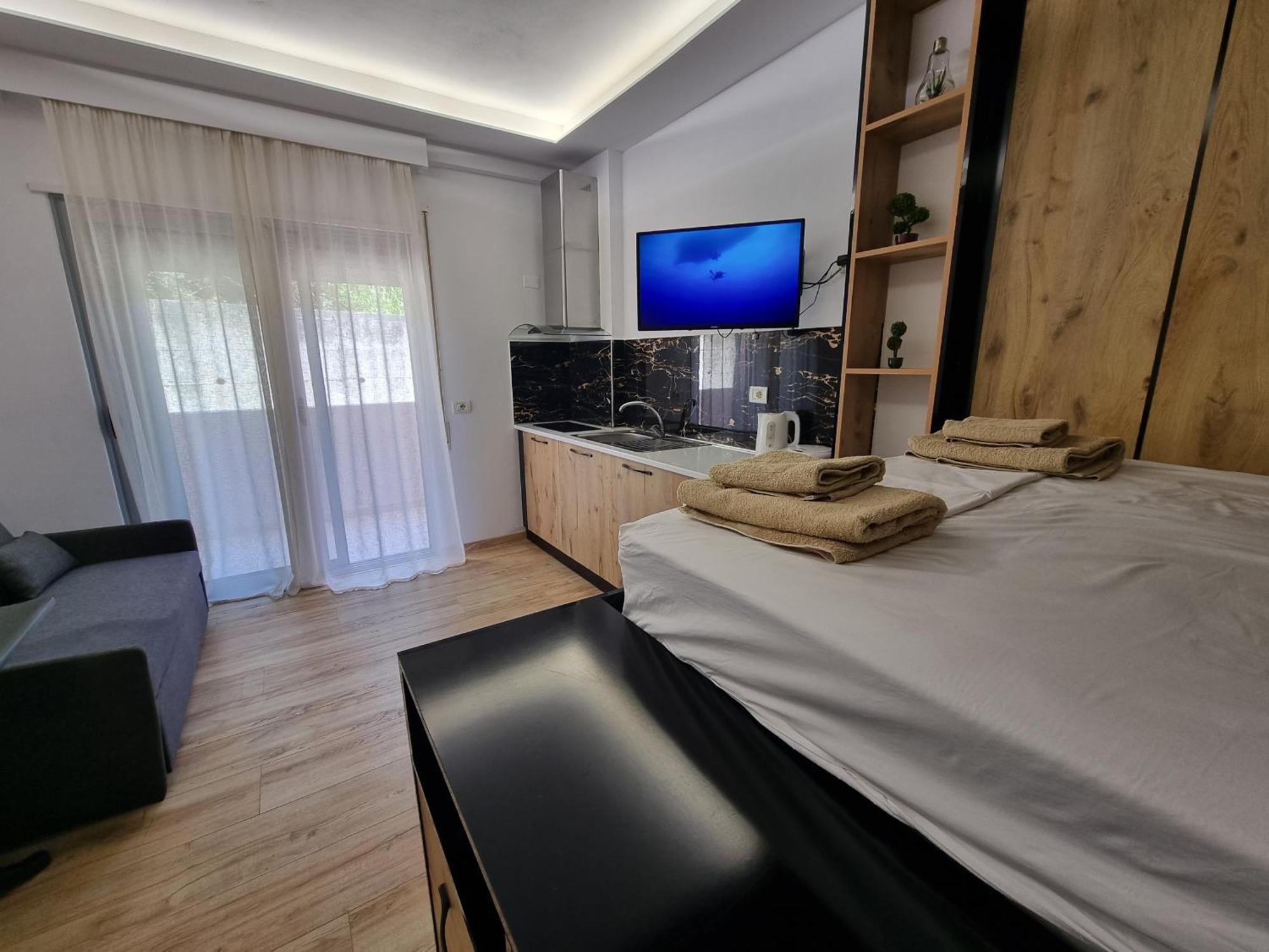 Teo'S Deluxe Studios Vlorë Exterior foto